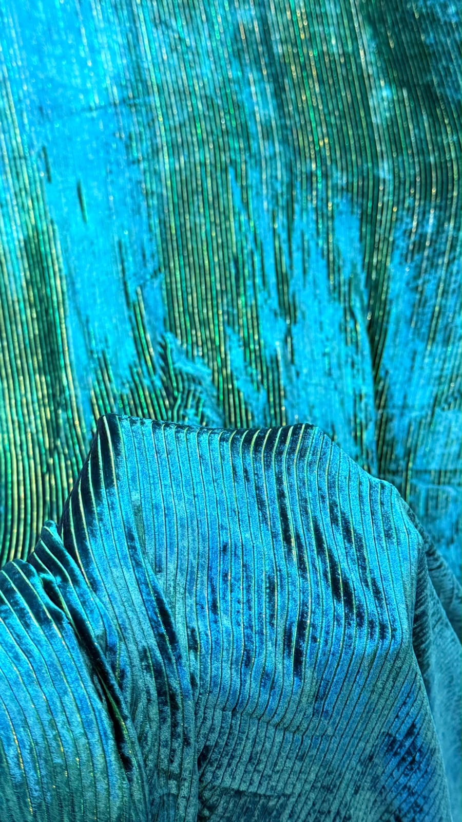 100% Pure French Kotrai Velvet with Multi Zari Base