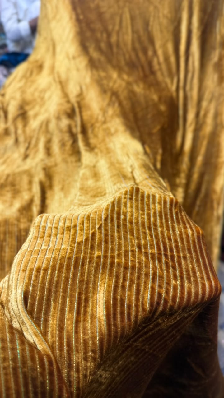 100% Pure French Kotrai Velvet with Multi Zari Base